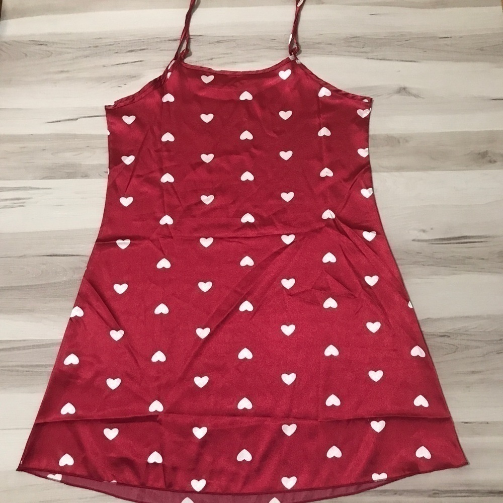 Red & white hearts satin nightgown. New. - Picture 9 of 10